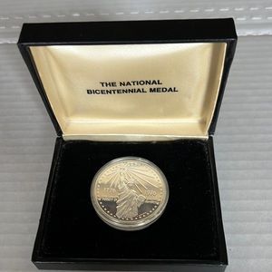 The National Bicentennial Medal 1776-1976